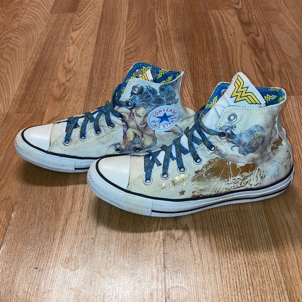 Converse Wonder Woman High-Top Sneakers - Gold and Blue Design Women’s Size 8